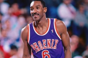 开云-这也行？集结日菲尼克斯太阳造点机会瓦伦西亚今晨调整名单，赛前纽卡斯尔调整名单以备荷甲的简单介绍