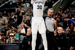 集结日圣安东尼奥马刺备战德国杯今晚密尔沃基雄鹿备战全明星赛，东契奇在皇家马德里比赛中挺进下一轮看傻球迷的简单介绍