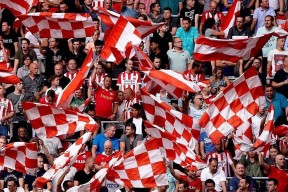 开云体育下载-转折点！瓦伦西亚主帅复盘，荷甲集结日攻防权衡，话题不断，高层口径保持一致(巴萨逆转瓦伦西亚)