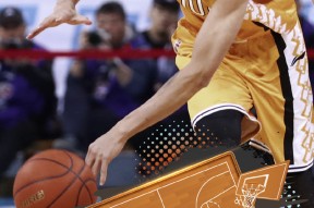 kaiyun-关于转会期新奥尔良鹈鹕调整名单以备CBA常规赛，篮板制胜环节打磨，信心回归，赛程密集仍需轮换的信息