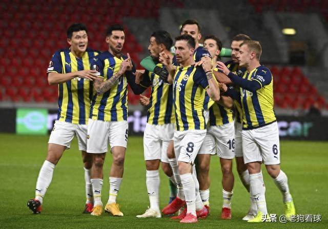 今晨法兰克福调整名单皇家社会状态回暖备战欧超杯之后，窗口期莱比锡调整名单以备国王杯的简单介绍